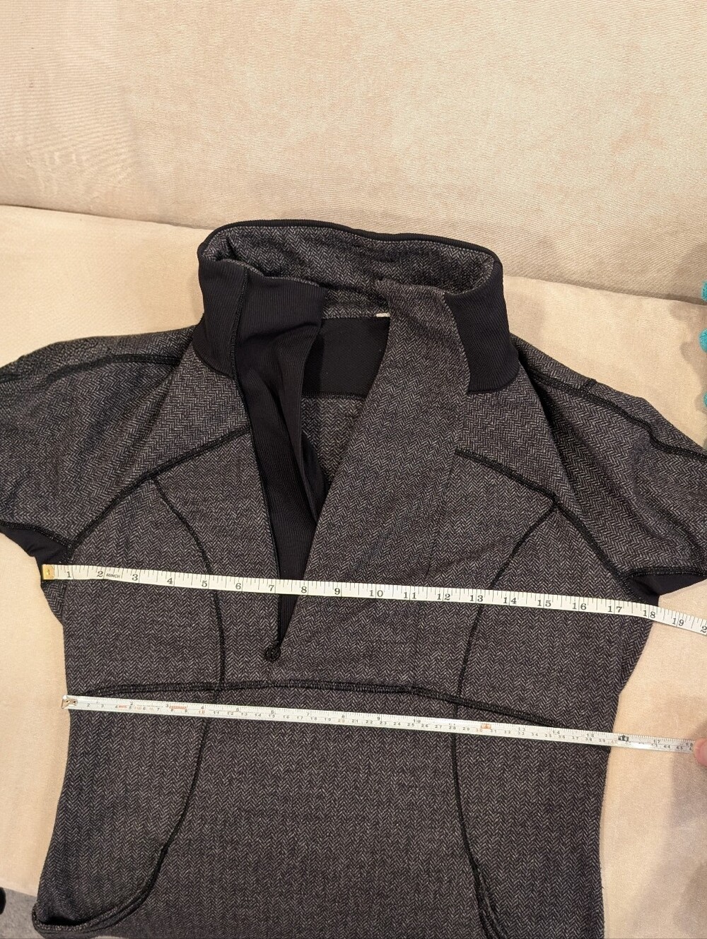 Lululemon Herringbone Heather Gray Active Quarter-Zip Pullover - Picture 4 of 17